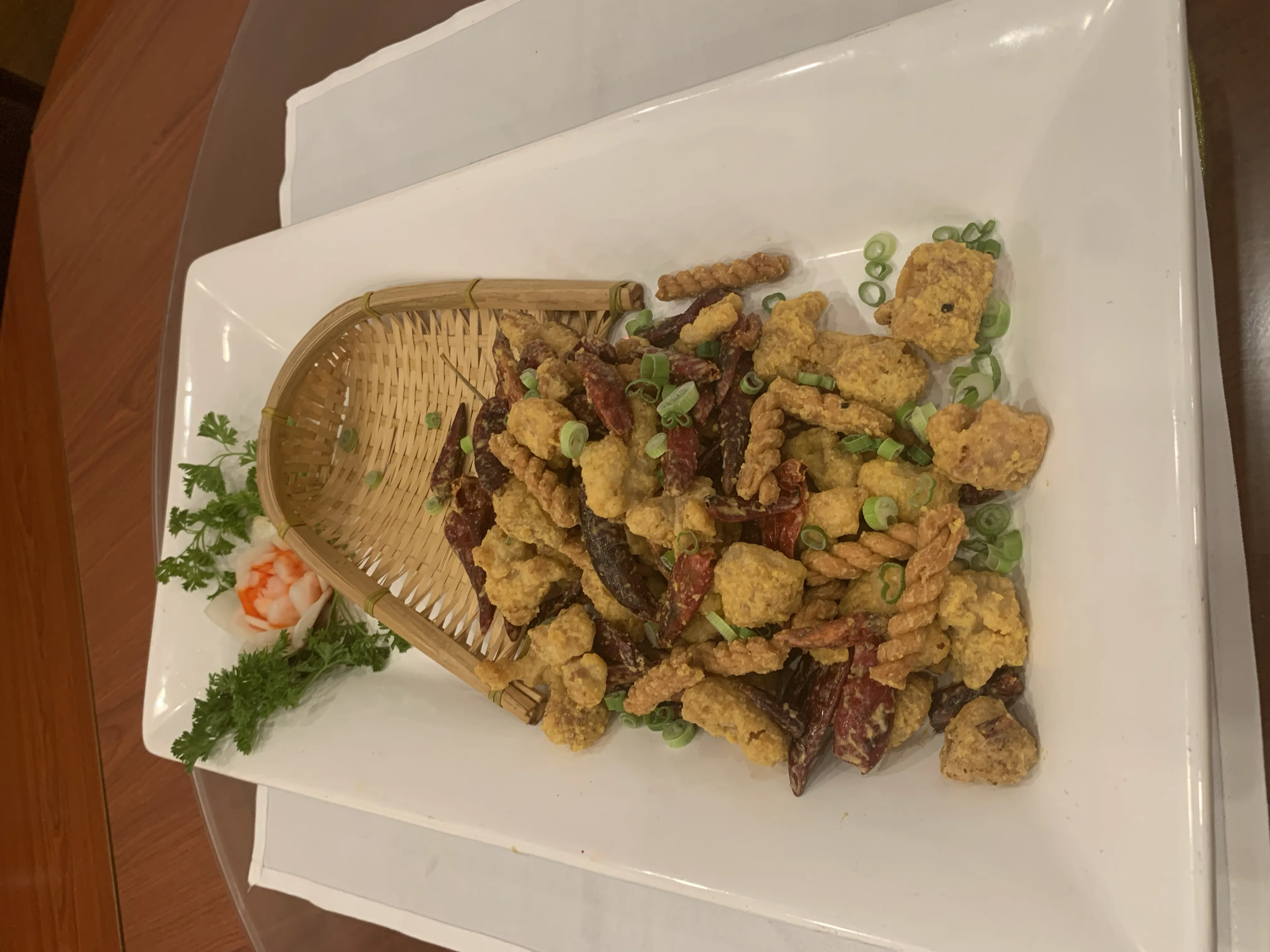 Fried chicken bites with dried chilies